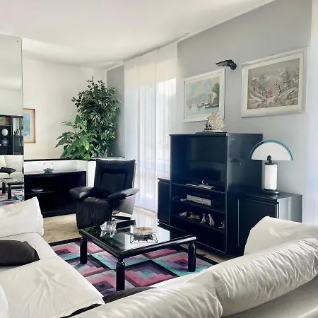 Fantastica Carate Urio