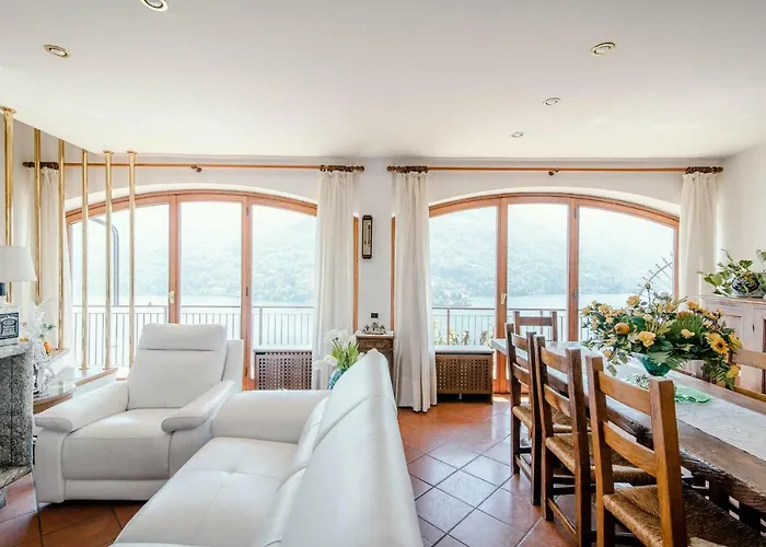 Fantastica * Carate Urio