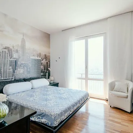 Βίλα Fantastica Carate Urio